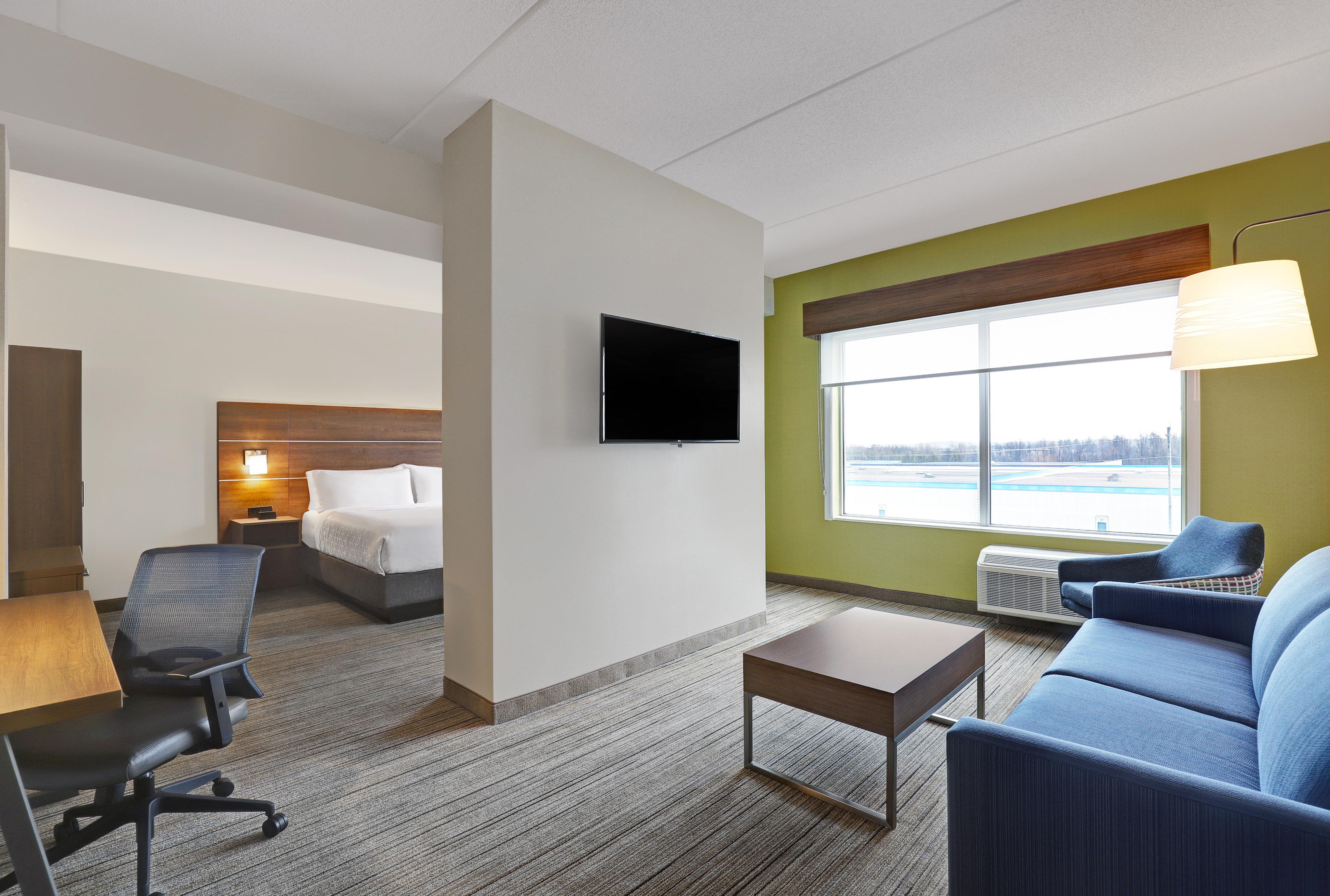 Holiday Inn Express & Suites - Колінгвуд Екстер'єр фото